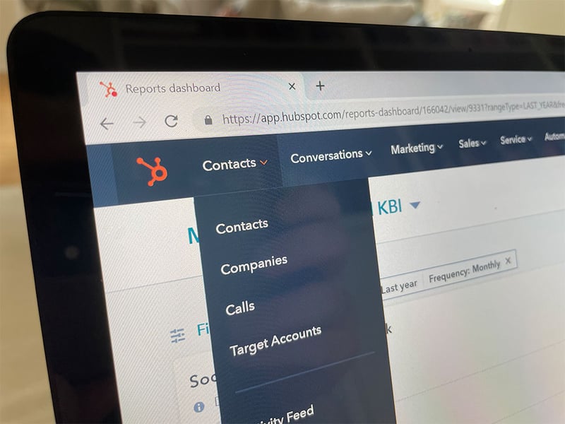 HubSpot-contacts-menu-on-screen