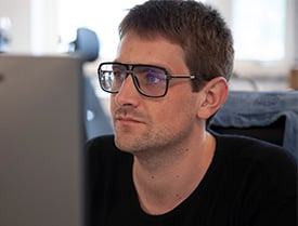 Portrait photo of Tobias Pasma, HubSpot solutions architect at Zooma